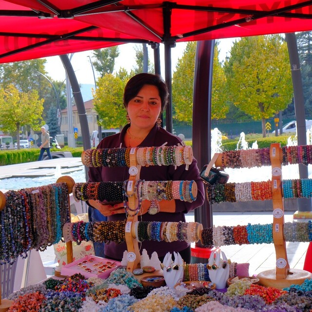 Bolu'da kadınların el emeği ürünleri görücüye çıktı
