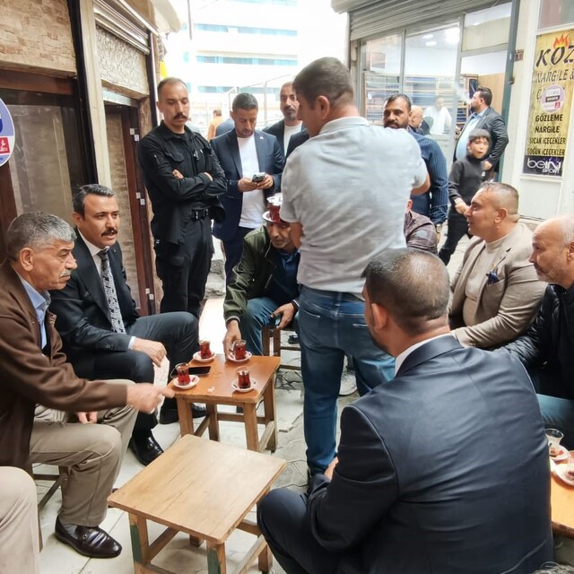 MHP Diyarbakır İl Başkanı Özcoşar sokak sokak gezerek 'Terörsüz Türkiye' sü...