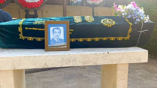 Aliağa eski Belediye Başkanı Ali Ayhan Bayrak son yolculuğuna uğurlandı