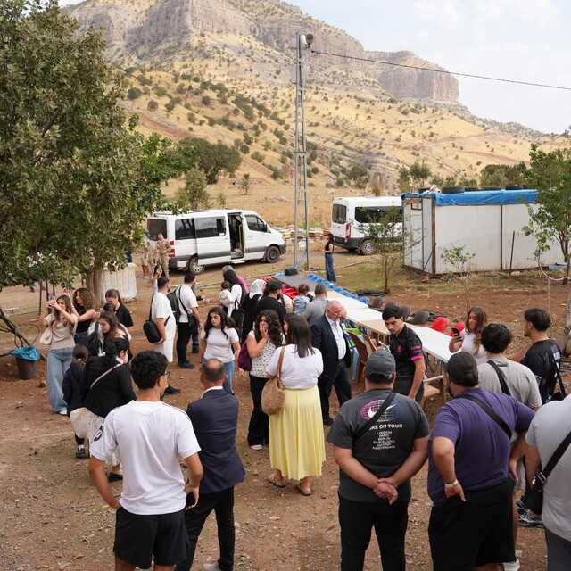 Avrupa'dan gelen Keldaniler, Şırnak'ın Aksu köyünü ziyaret etti