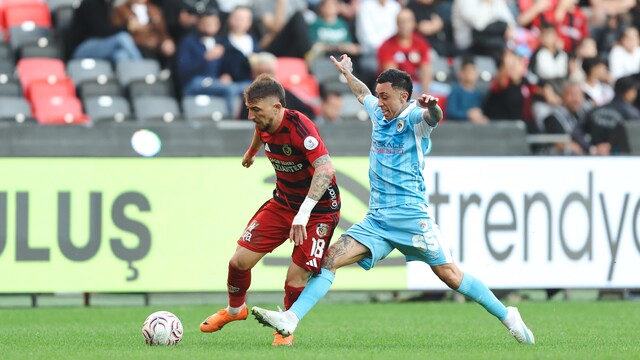 Trendyol Süper Lig: Gaziantep FK: 0 - Erzurumspor FK: 0 (İlk yarı)