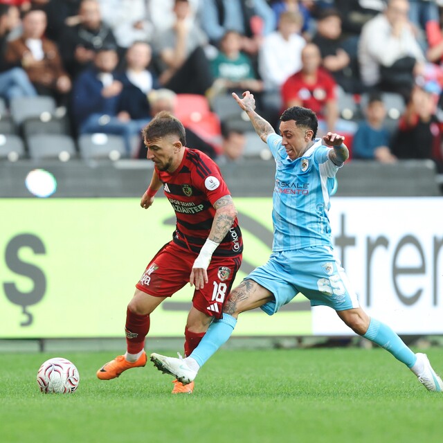 Trendyol Süper Lig: Gaziantep FK: 0 - Erzurumspor FK: 0 (İlk yarı)