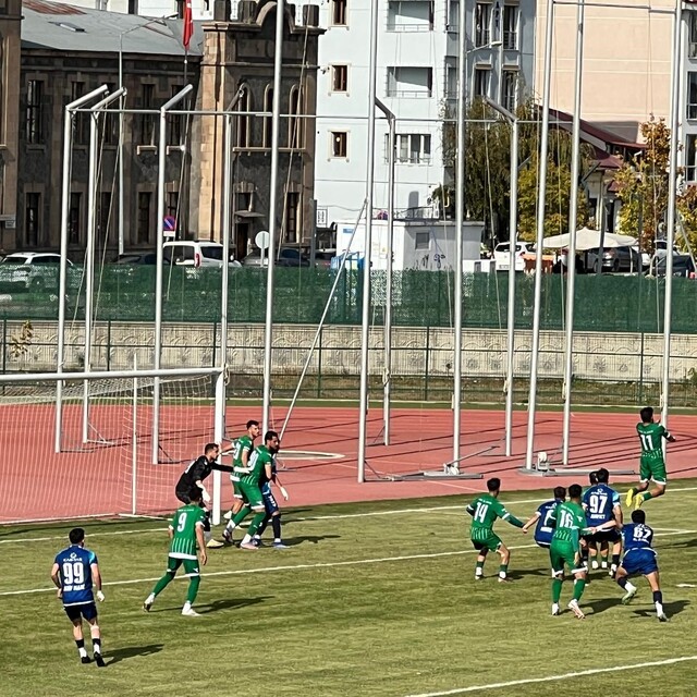 Kars 36 Spor: 3 Beşikdüzü 1834 Spor: 0