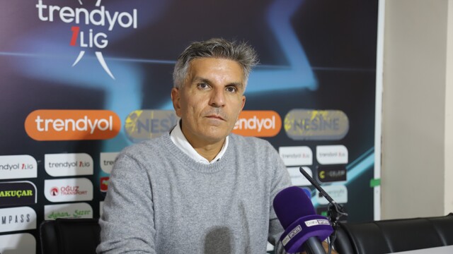 Bandırmaspor - Iğdır FK maçının ardından
Kenan Koçak: "Takımımın 10 kişilik duruşunu gerçekten takdir ediyorum"
Ertuğrul Arslan: "Duran toplardan yediğimiz iki golle mağlup olduk, taraftarlarımızdan özür diliyoruz"