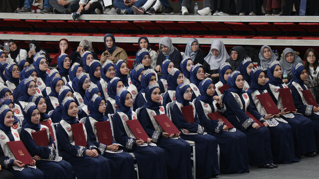 Kayseri'de hafızlığını tamamlayan 738 öğrenci belgesini aldı