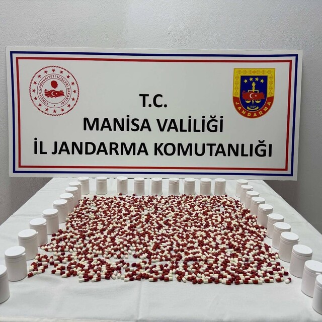 Manisa'da jandarmadan uyuşturucu operasyonu: 2 gözaltı