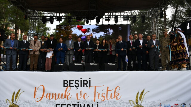 Batman'da "4. Beşiri Danuk ve Fıstık Festivali" düzenlendi