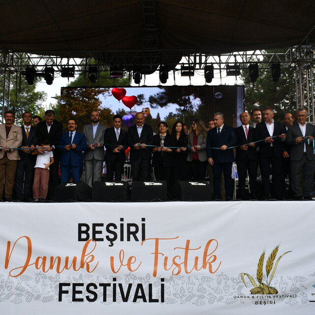 Batman'da "4. Beşiri Danuk ve Fıstık Festivali" düzenlendi