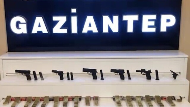 Gaziantep'te 4 adet ruhsatsız silah ile çok sayıda fişek ele geçirildi