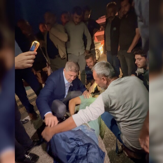 Otomobilin çarptığı kişi yaralandı; ilk yardımı vali ve milletvekili yaptı