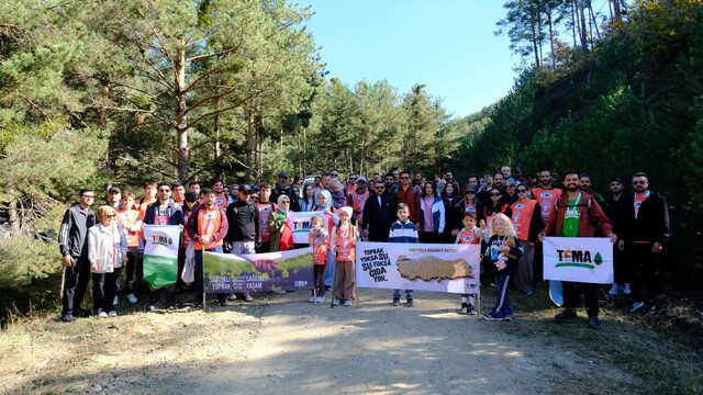 Akdağmadeni'nde sonbahar doğa yürüyüşü gerçekleştirildi