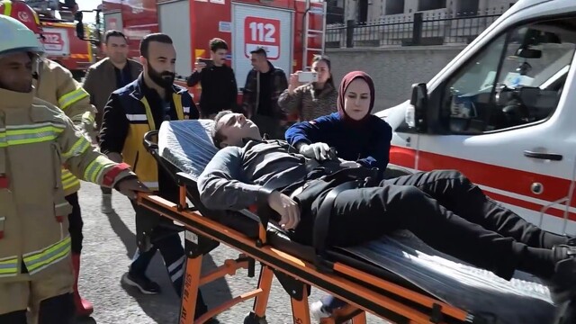 Kars Emniyeti'nde gerçeğini aratmayan yangın tatbikatı