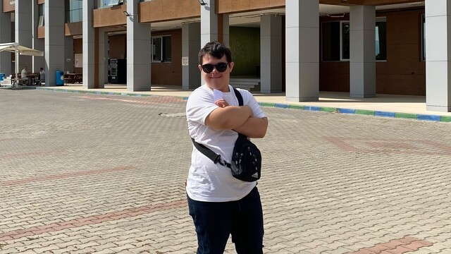 Masa tenisi dünya 3'üncüsü Işık, antrenörlük bölümünün ilk ve tek Down sendromlu öğrencisi