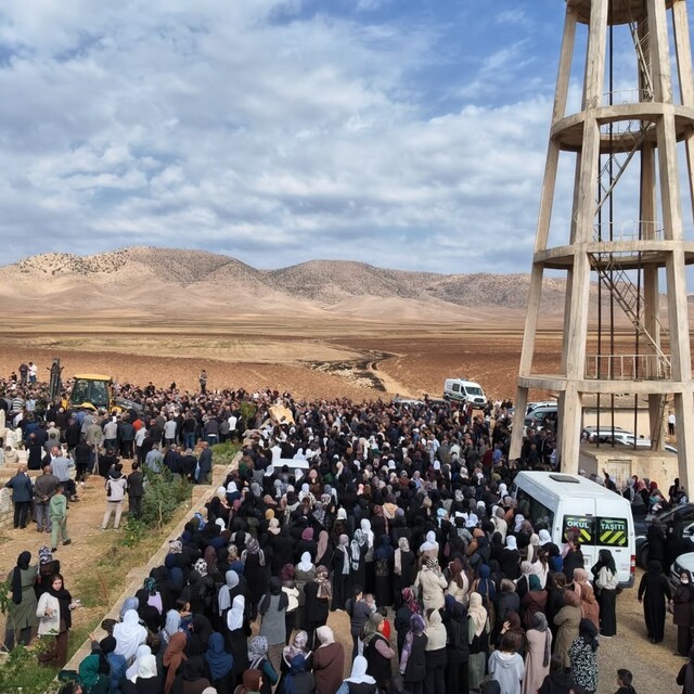 Mardin'deki kazada hayatını kaybeden 6 kişi toprağa verildi