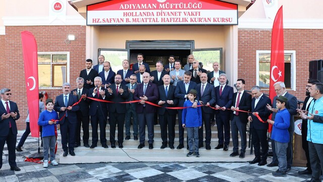 Adıyaman'da cami ve hafızlık kursu dualarla açıldı