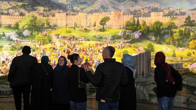 "Panorama 1326" milyonları tarihin kalbinde buluşturdu