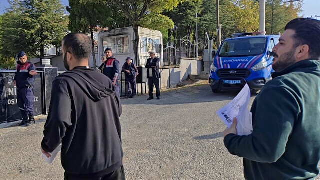 Sınava 1 dakika kala jandarma imdada yetişti