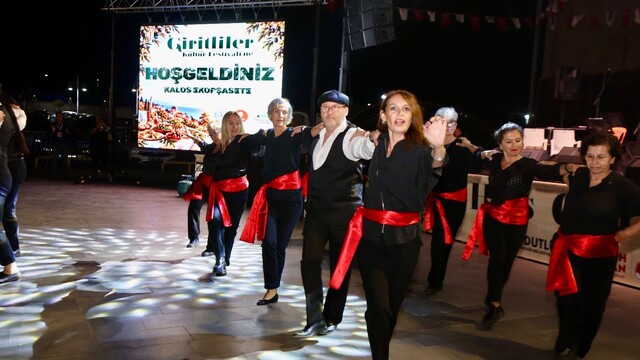 Türkiye'nin ilk Giritliler Kültür Festivali Yunusemre'de düzenlendi