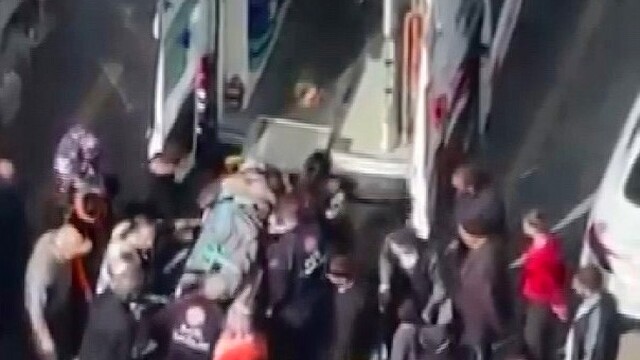 Elazığ'da kamyonun altında kalan vatandaş yaralandı