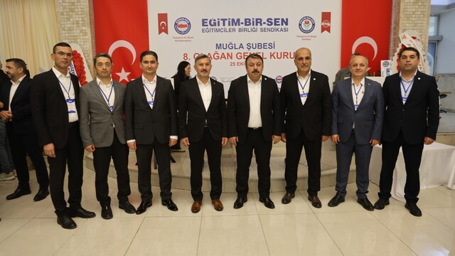 Muğla Eğitim-Bir-Sen'de Uçak güven tazeledi