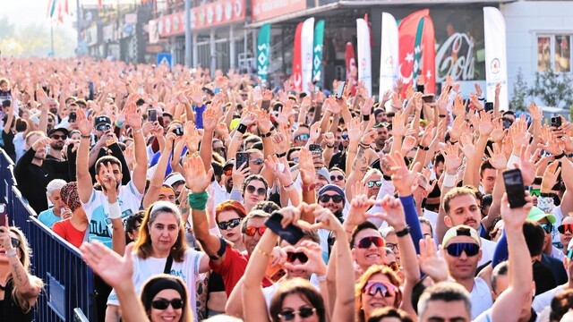 Pamukkale'nin kalbinde tarihi buluşma
2. Lykos Yarı Maratonu rekor katılımla gerçekleşti
Yaklaşık 20 bin kişi Denizli'de koştu