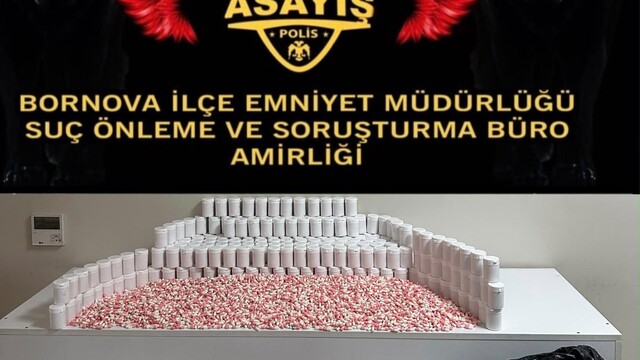İzmir'de 43 bin 730 sentetik ecza ele geçirildi