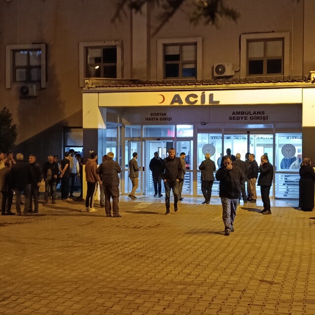 Bingöl'de inşaat iskelesinden düşen işçi yaralandı
