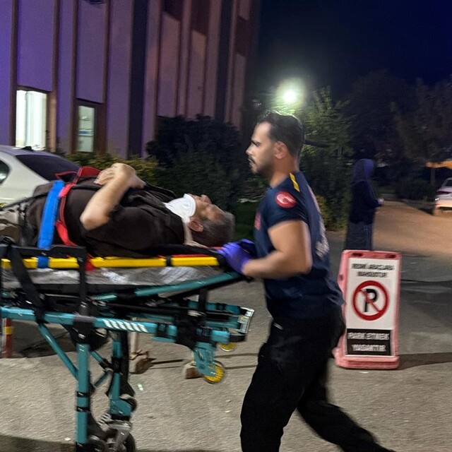 Adıyaman'da iki otomobil çarpıştı: 8 yaralı