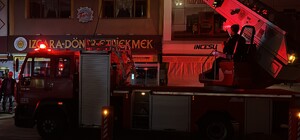 İş yerinin bacasında çıkan yangın korkuttu