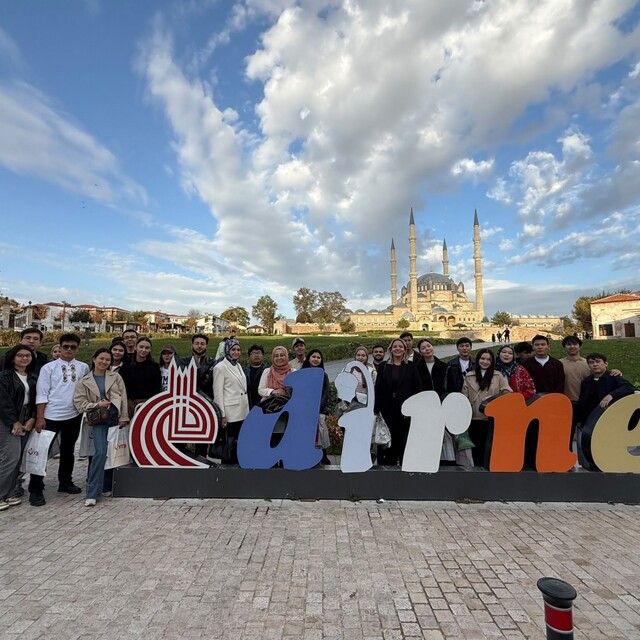 Kırklareli Üniversitesi öğrencileri Edirne'yi gezdi