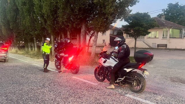 Bilecik'te kurallara uymayan 7 sürücüye ceza