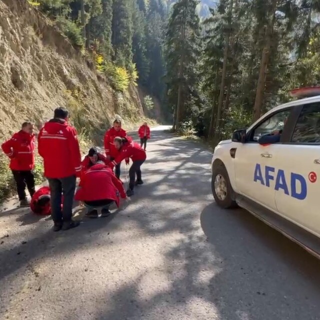 Solaklı Vadisi'nde 40 kişilik arama kurtarma ekibi afetlere hazırlanıyor
Se...