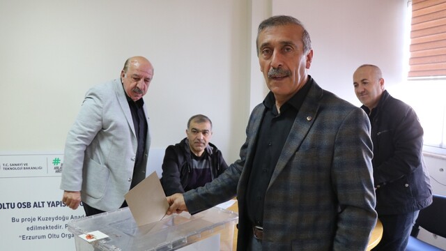 Oltu'da Ticaret ve Sanayi Odası seçimlerini Baki Karaca kazandı