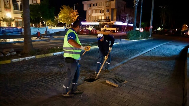 Didim Belediyesi'nden yağış öncesi temizlik