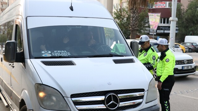 Adana'da güvenli eğitim için okul çevrelerinde denetimler sürüyor