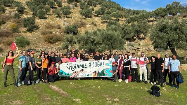 Efeler'den Alinda Antik Kenti'ne Cumhuriyet yürüyüşü