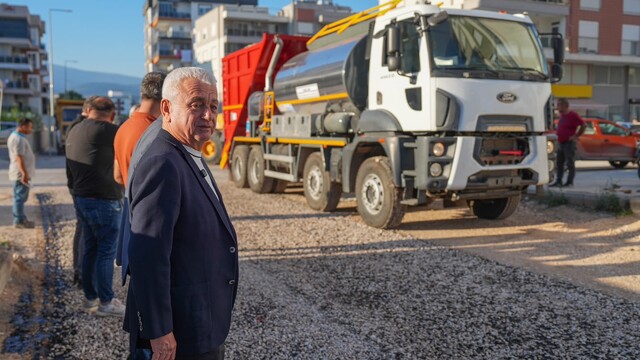Finike'de altyapı çalışmalarının ardından sıcak asfalt yapılacak