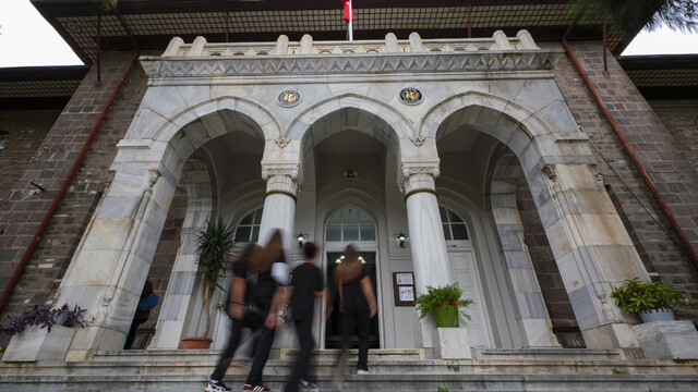 ASIRLIK MEKTEPLER - Atatürk'ün iki kez ziyaret ettiği lise yıllardır yeni nesiller yetiştiriyor