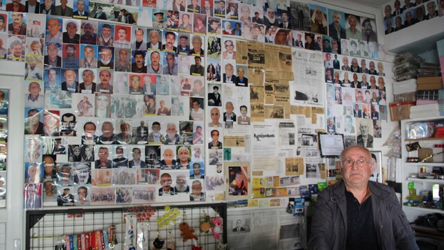 Ölen yakınlarını görmek isteyenler bu dükkana geliyor
Kiğı ilçesinin asırlık hafızası 10 bin fotoğraflık arşivde yaşatılıyor