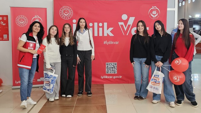 Samsun Kitap Fuarı'nda "İyilik Var" standı imece kültürünü yaşatıyor