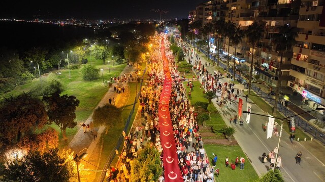 Antalya'da Cumhuriyet coşkusu fener alayı ve Semicenk konseriyle yaşanacak
Başkan Vekili Büşra Özdemir, Antalyalıları coşkuya ortak olmaya davet etti
