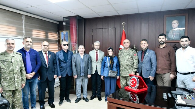 Şehit aileleri ve gazilerden Albay Altınok'a anlamlı ziyaret