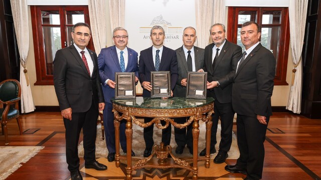 Afyonkarahisar'da  bin 858 öğrenciye İŞKUR Gençlik Programı desteği