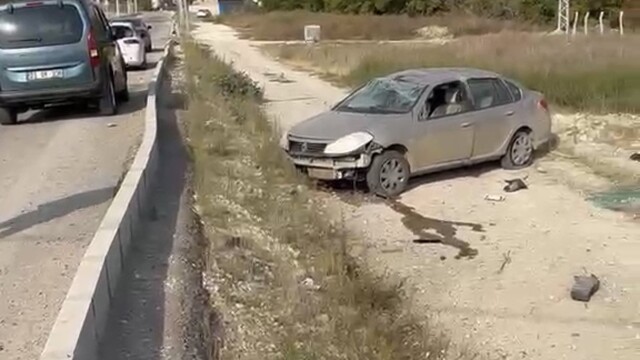 Elazığ'da otomobil araziye uçtu: 1 yaralı