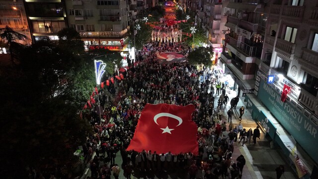 Manisa'da Cumhuriyet coşkusu Göksel konseri ve drone gösterisiyle yaşanacak