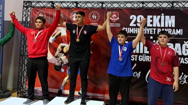 Lüleburgazlı Ersan Efe Özkan Sakarya'da şampiyon oldu