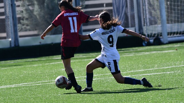 Anadolu Yıldızları, Gençlerbirliği'ni 3-1 ile geçti