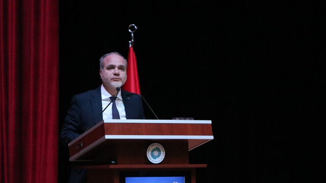 Niğde Ömer Halisdemir Üniversitesinde 135 tıp öğrencisi "beyaz önlük" giydi
