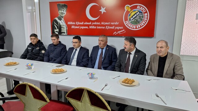 Alaplı Kaymakamı Köksal'dan muhtarlar ve üreticilere kahverengi kokarcaya karşı önlem alma çağrısı