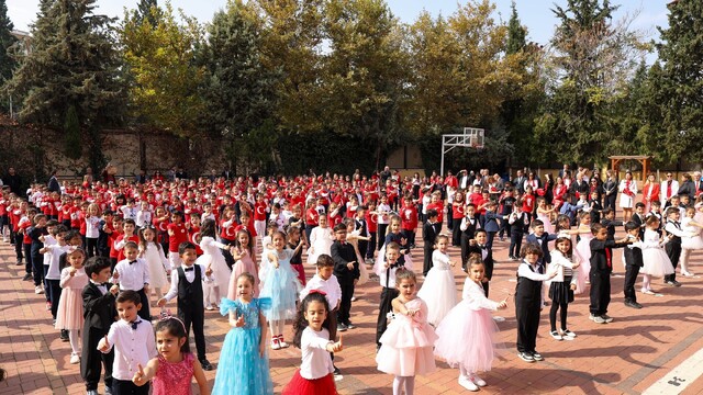 103. yıl gururu GKV'liler kortej ve gösterilerle kutlandı